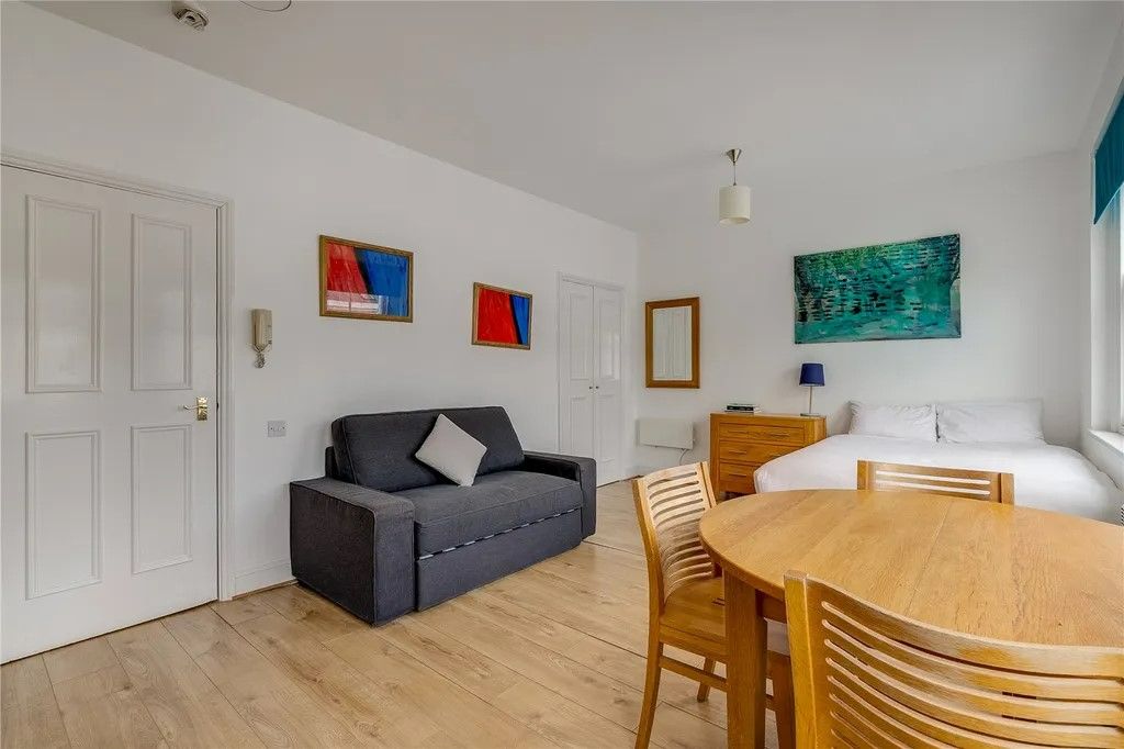 Collingham Place, SW5 Landstones