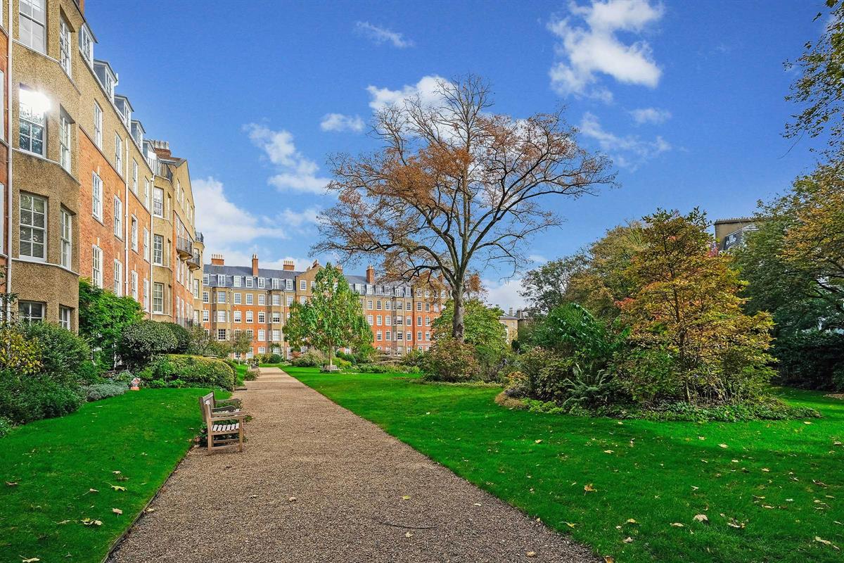 Old Brompton Road, SW5 Landstones