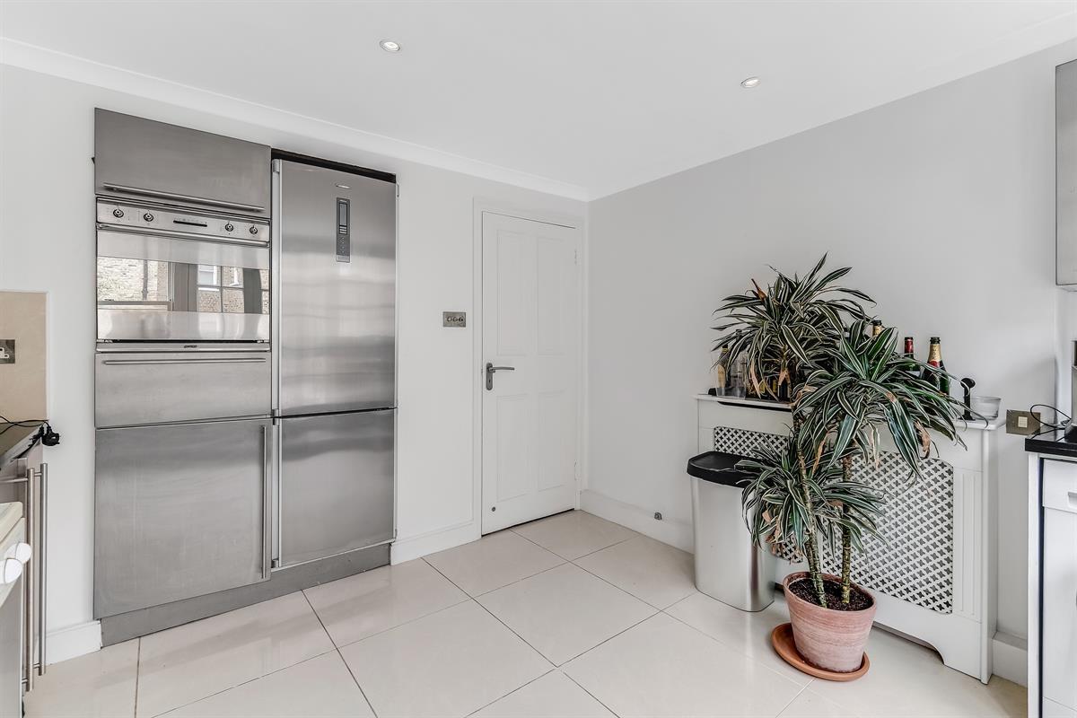 Collingham Place, SW5 Landstones